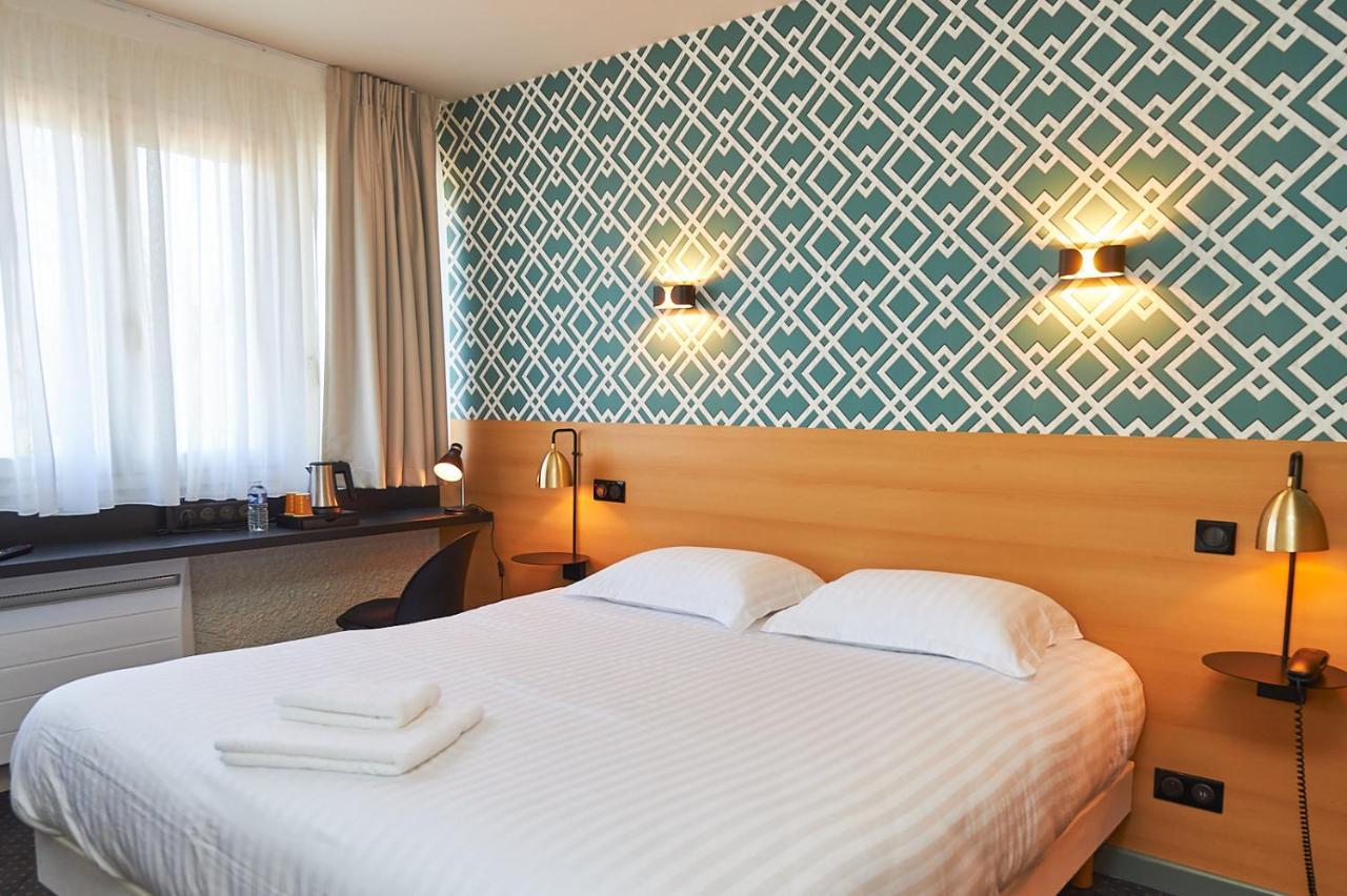 Logis Auberge Du Port 巴泽耶 外观 照片